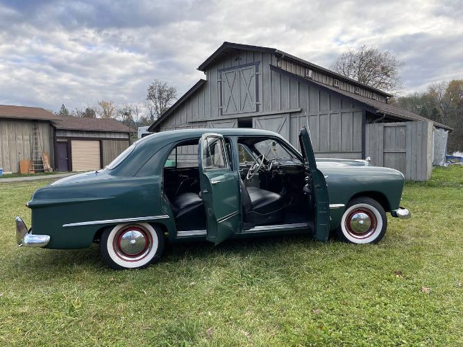 Unknown-Custom-1949-Green-8