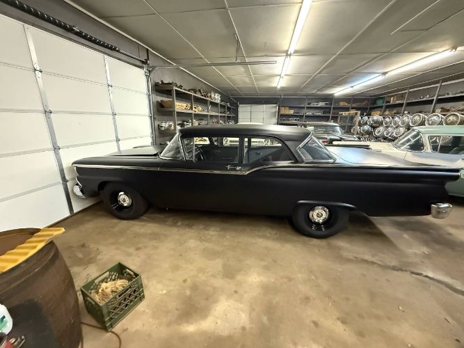 Unknown-Custom-1959-Black-8
