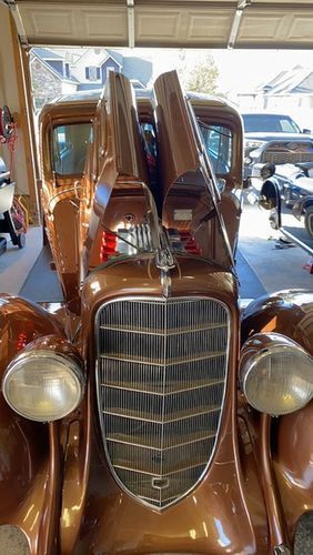 Unknown-Custom-cruiser-1933-Brown-Brown-1