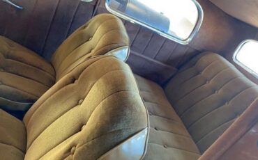 Unknown-Custom-cruiser-1933-Brown-Brown-13