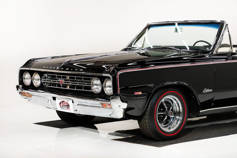 Unknown-Cutlass-1964-Ebony-Black-White-15