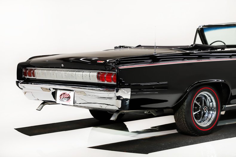 Unknown-Cutlass-1964-Ebony-Black-White-21