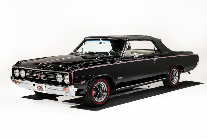 Unknown-Cutlass-1964-Ebony-Black-White-40