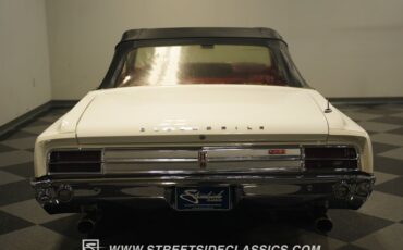 Unknown-Cutlass-1965-Provincial-White-Red-29
