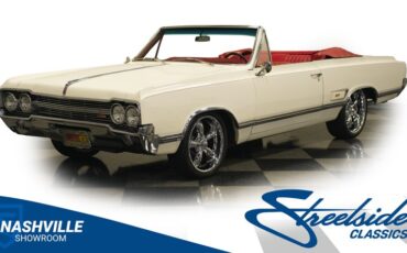Unknown-Cutlass-1965-Provincial-White-Red