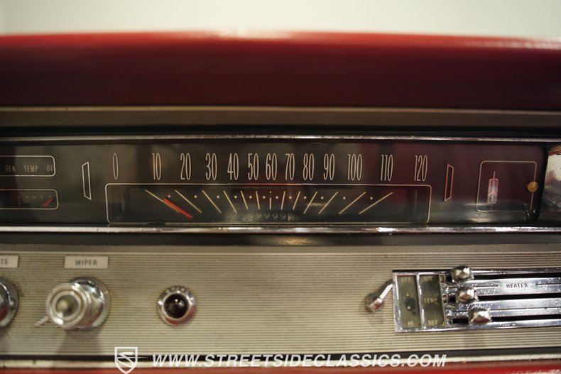 Unknown-Cutlass-1965-Provincial-White-Red-41
