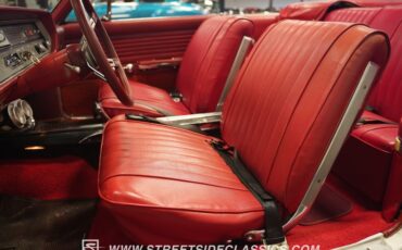 Unknown-Cutlass-1965-Provincial-White-Red-46