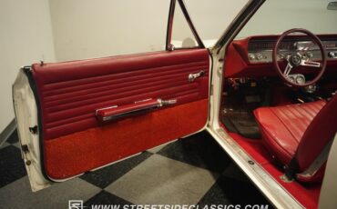 Unknown-Cutlass-1965-Provincial-White-Red-9