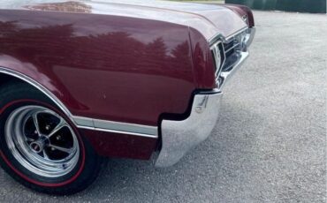 Unknown-Cutlass-1966-MaroonBlack-Top-Black-Vinyl-1