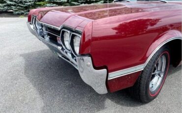 Unknown-Cutlass-1966-MaroonBlack-Top-Black-Vinyl-14