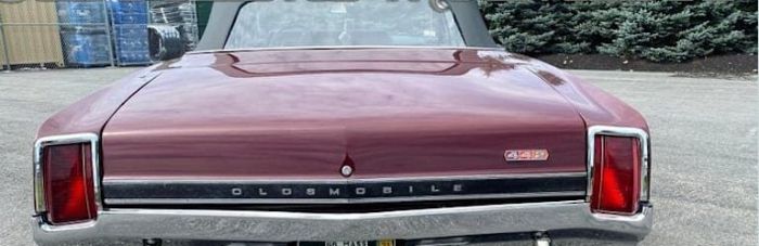 Unknown-Cutlass-1966-MaroonBlack-Top-Black-Vinyl-15