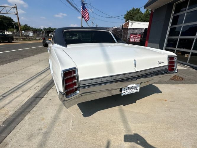 Unknown-Cutlass-1966-White-Black-4