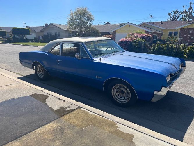 Unknown-Cutlass-1967-17
