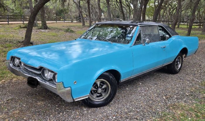 Unknown-Cutlass-1967-3