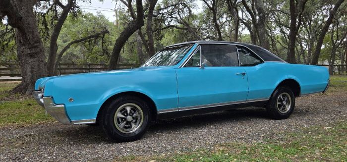 Unknown-Cutlass-1967-9