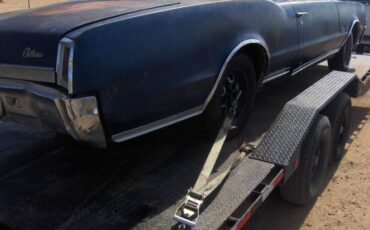 Unknown-Cutlass-1967-Blue-14