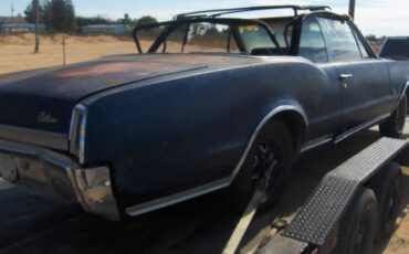 Unknown-Cutlass-1967-Blue-15