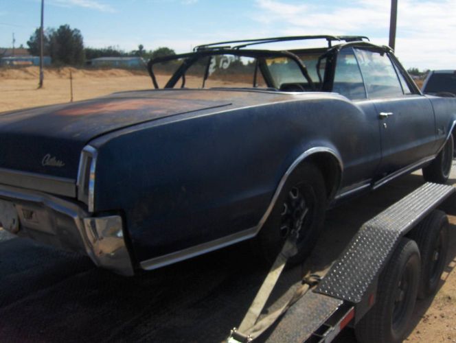 Unknown-Cutlass-1967-Blue-15