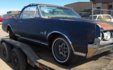 Unknown-Cutlass-1967-Blue-16