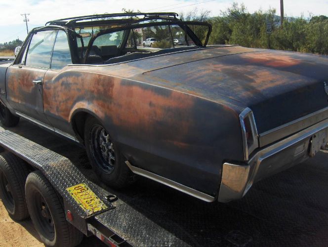 Unknown-Cutlass-1967-Blue-19