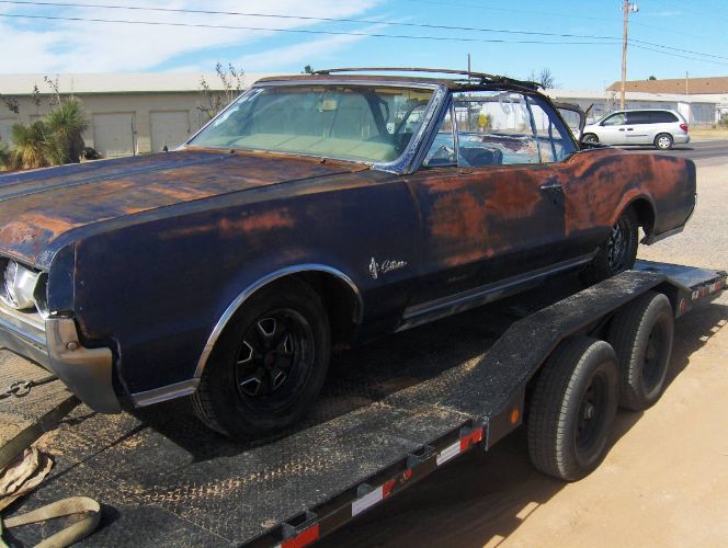 Unknown-Cutlass-1967-Blue-21