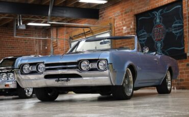 Unknown-Cutlass-1967-Blue-Metallic-Blue-14