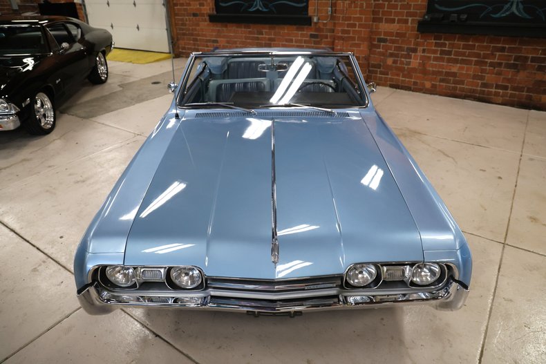 Unknown-Cutlass-1967-Blue-Metallic-Blue-15