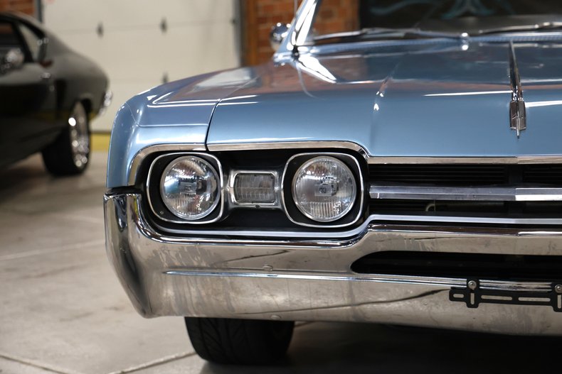 Unknown-Cutlass-1967-Blue-Metallic-Blue-18