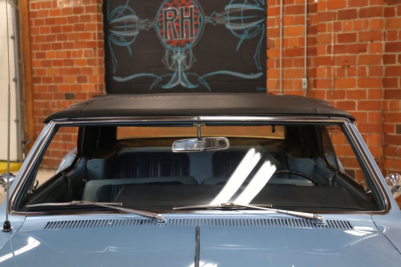 Unknown-Cutlass-1967-Blue-Metallic-Blue-2