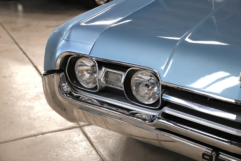 Unknown-Cutlass-1967-Blue-Metallic-Blue-20
