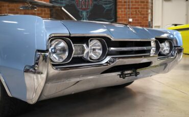 Unknown-Cutlass-1967-Blue-Metallic-Blue-23