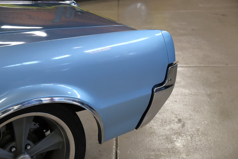 Unknown-Cutlass-1967-Blue-Metallic-Blue-31