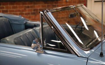 Unknown-Cutlass-1967-Blue-Metallic-Blue-33