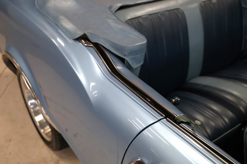 Unknown-Cutlass-1967-Blue-Metallic-Blue-37