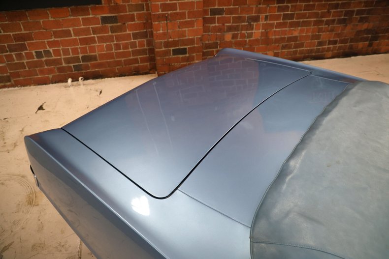 Unknown-Cutlass-1967-Blue-Metallic-Blue-40