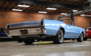 Unknown-Cutlass-1967-Blue-Metallic-Blue-46