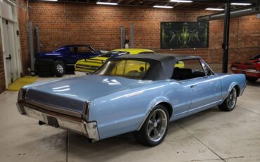 Unknown-Cutlass-1967-Blue-Metallic-Blue-7