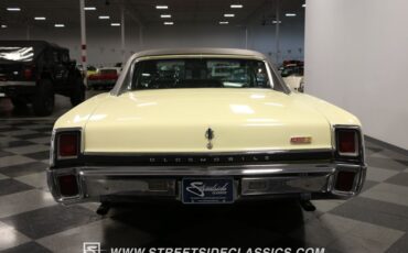 Unknown-Cutlass-1967-Cameo-White-Black-10