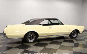Unknown-Cutlass-1967-Cameo-White-Black-15