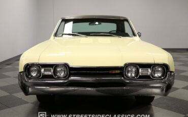 Unknown-Cutlass-1967-Cameo-White-Black-20