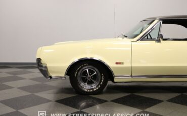 Unknown-Cutlass-1967-Cameo-White-Black-25