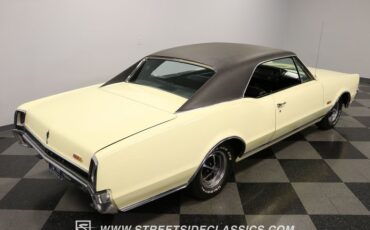 Unknown-Cutlass-1967-Cameo-White-Black-30