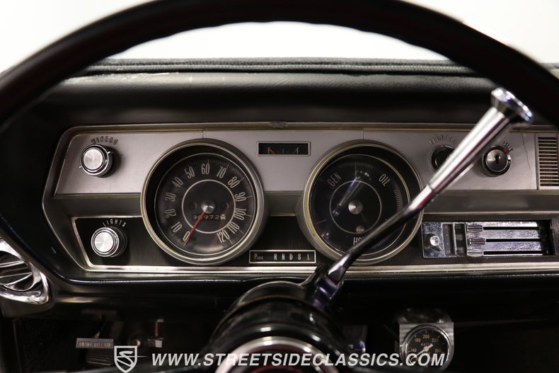 Unknown-Cutlass-1967-Cameo-White-Black-47