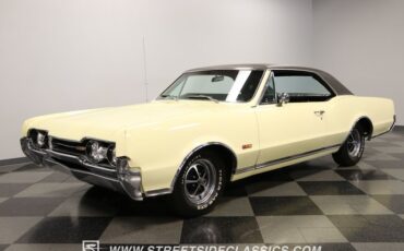 Unknown-Cutlass-1967-Cameo-White-Black-5