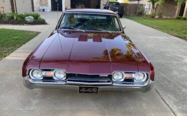 Unknown-Cutlass-1967-Red-1