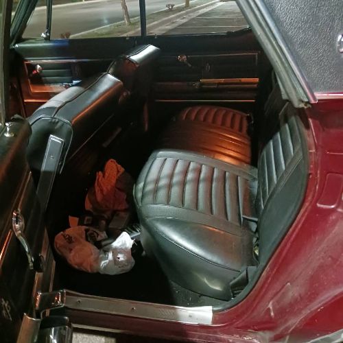 Unknown-Cutlass-1967-Red-Black-3