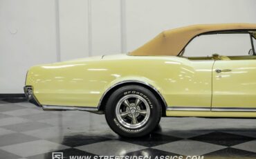 Unknown-Cutlass-1967-Saffron-Yellow-Yellow-32