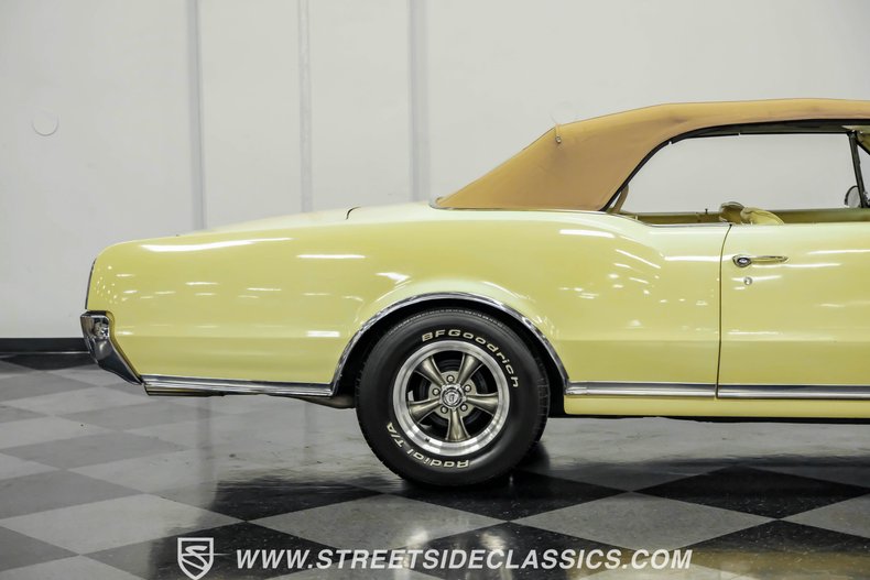 Unknown-Cutlass-1967-Saffron-Yellow-Yellow-32