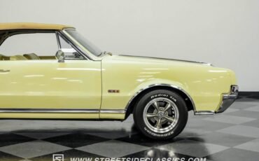Unknown-Cutlass-1967-Saffron-Yellow-Yellow-33
