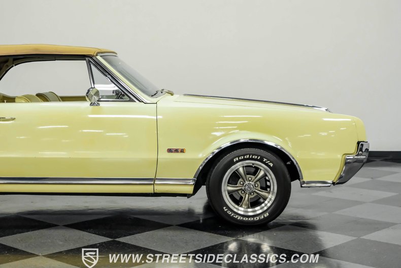 Unknown-Cutlass-1967-Saffron-Yellow-Yellow-33